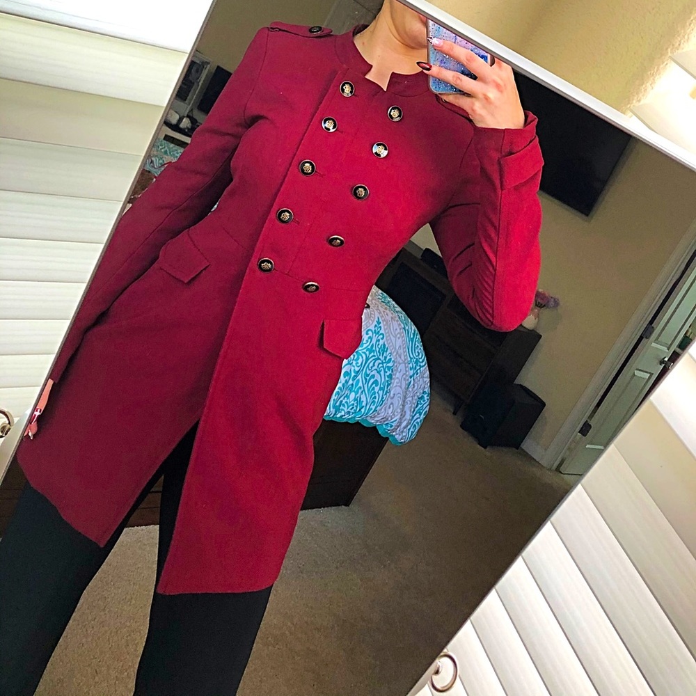 Love 21 burgundy red buttoned trench coat size S